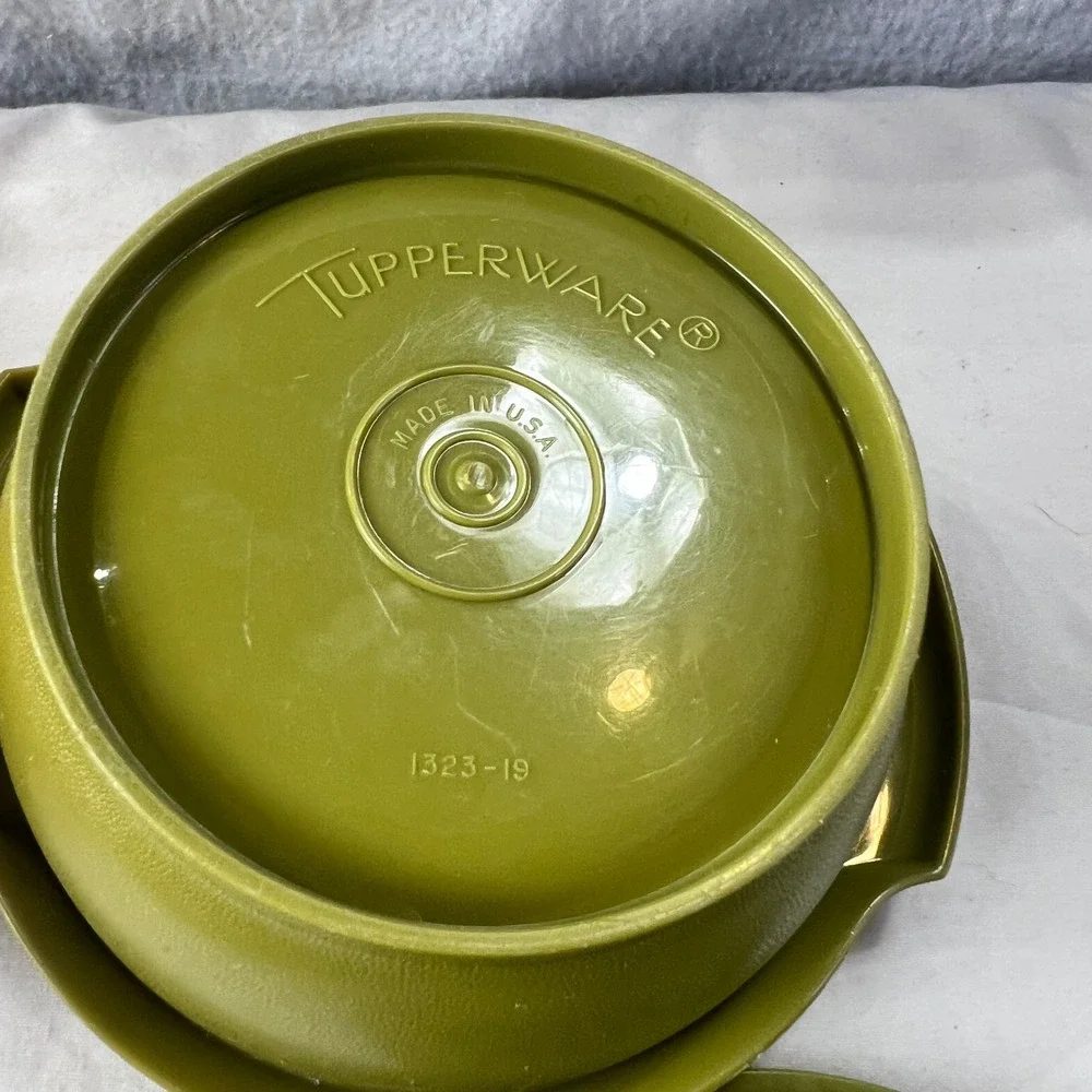 Vintage Tupperware Servalier Bowls Set of 2 Orange Green Sunburst Lids 1323